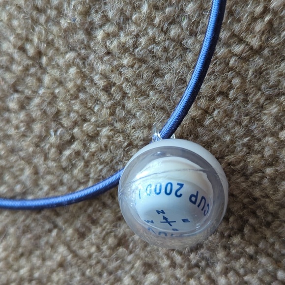 Louis Vuitton - Picture 8 of 8